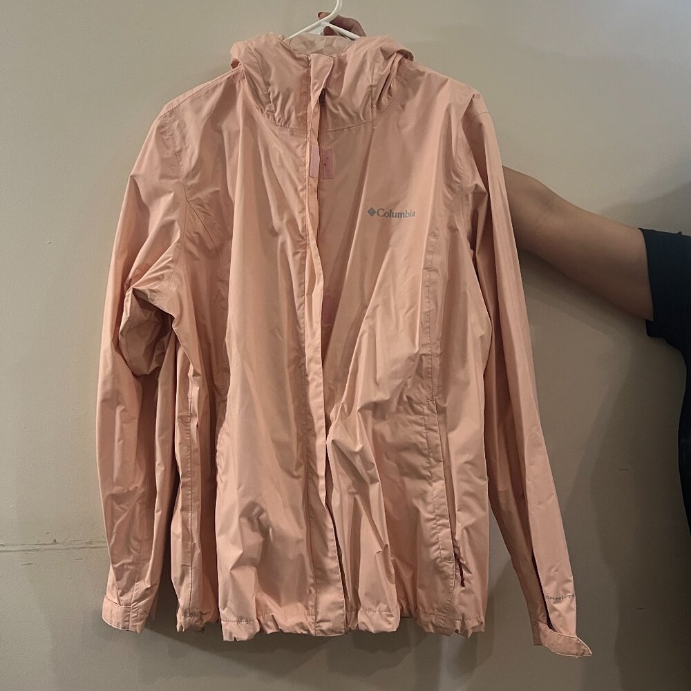 Columbia windbreaker jacked in light pink - FREE SHIPPING